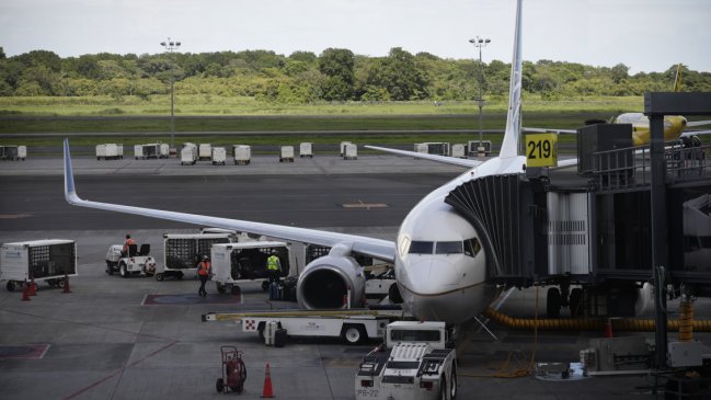 Huelga en los aeropuertos de Italia obligó a cancela cerca de mil vuelos