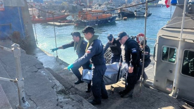  PDI indaga hallazgo de cuerpo flotando en Valparaíso  