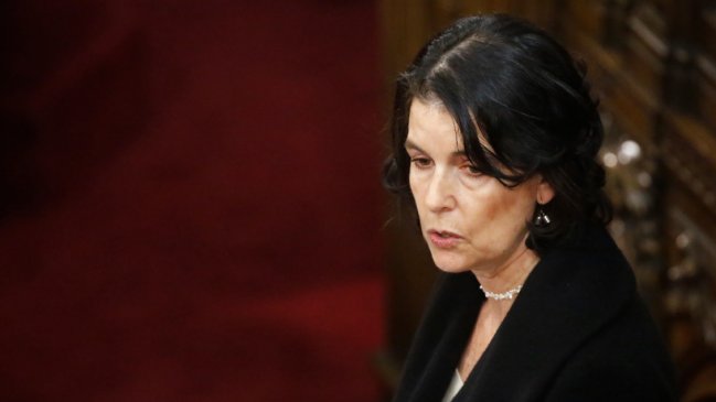 Presidenta de la Comisión Experta tras las enmiendas: 