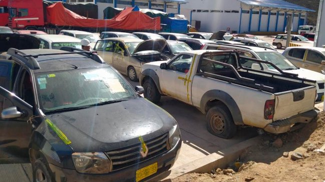  Una decena de vehículos robados en Chile fueron recuperados en Bolivia  