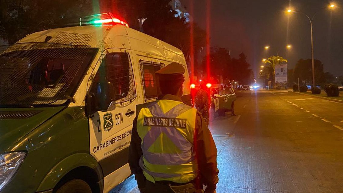 Robo de jeep en Huechuraba terminó con delincuente baleado en La Pintana