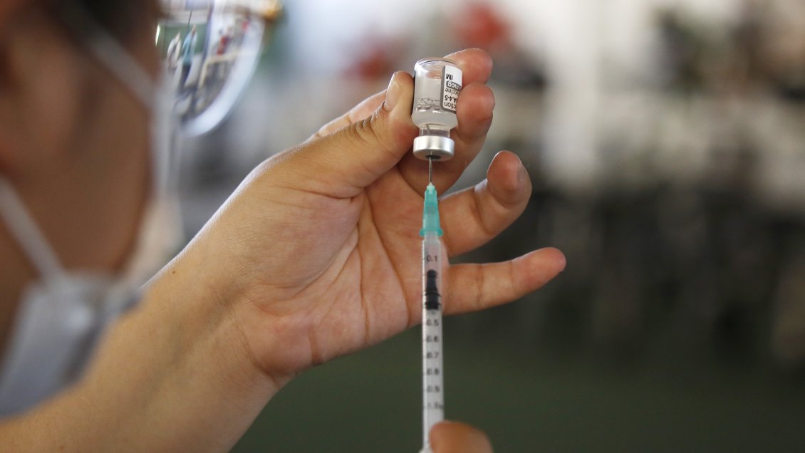 Agencia europea respaldó primera vacuna contra el virus sincicial para embarazadas y adultos mayores