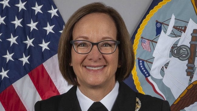 Por primera vez una mujer podría liderar la Armada de EEUU