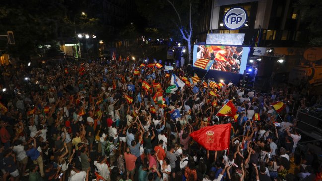  Una España dividida dejó en suspenso su futuro gobierno  