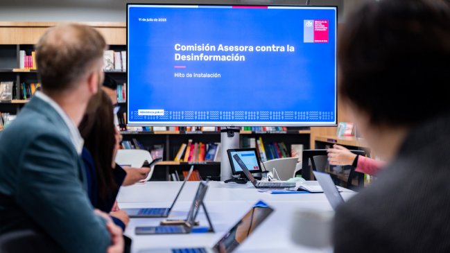 Ministra defiende la Comisión contra la Desinformación: 