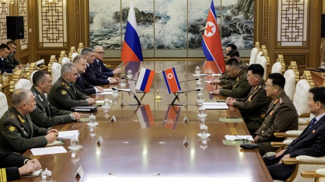 Kim Jong-un se reunió con el ministro de Defensa ruso en Corea del Norte