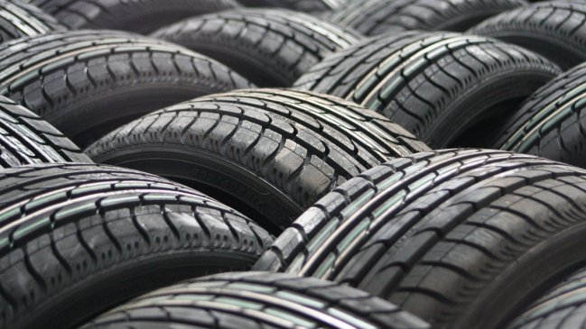  Tribunal Ambiental: Las automotoras deben hacerse cargo de los neumáticos  