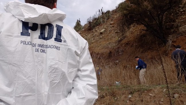 Valparaíso: Investigan cadáver encontrado en medio de un operativo policial en Laguna Verde
