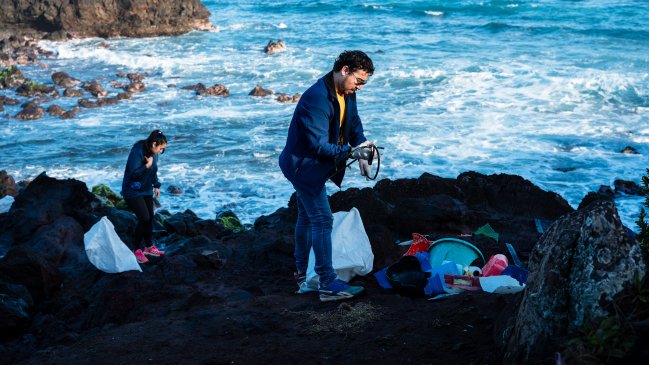   Rapa Nui: En un solo día 700 kilos de plásticos son recolectados en limpieza de borde costero 
