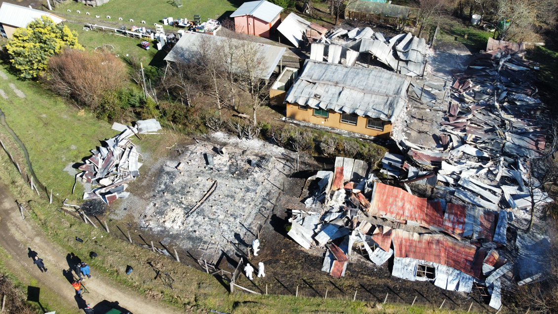 Gobierno se querelló por quema de posta, escuela y capilla en Traiguén, pero no invocó la Ley Antiterrorista