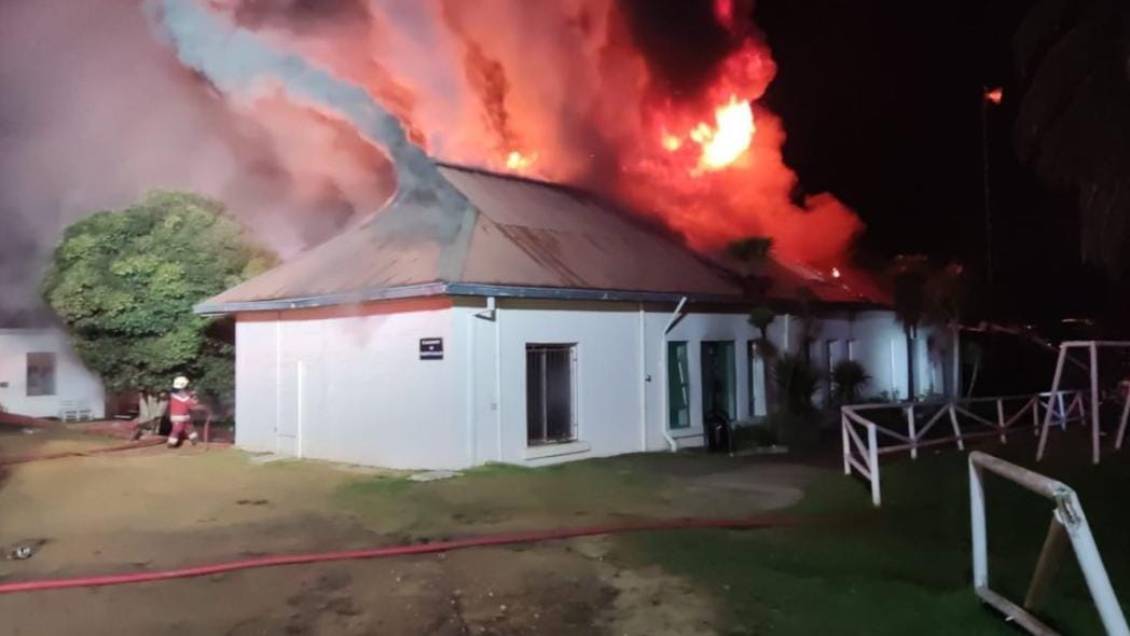Incendio afectó a un regimiento de infantería en Valparaíso