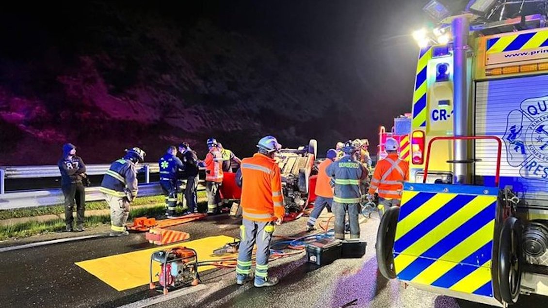 Quilpué: Dos mujeres fallecieron al volcar su vehículo