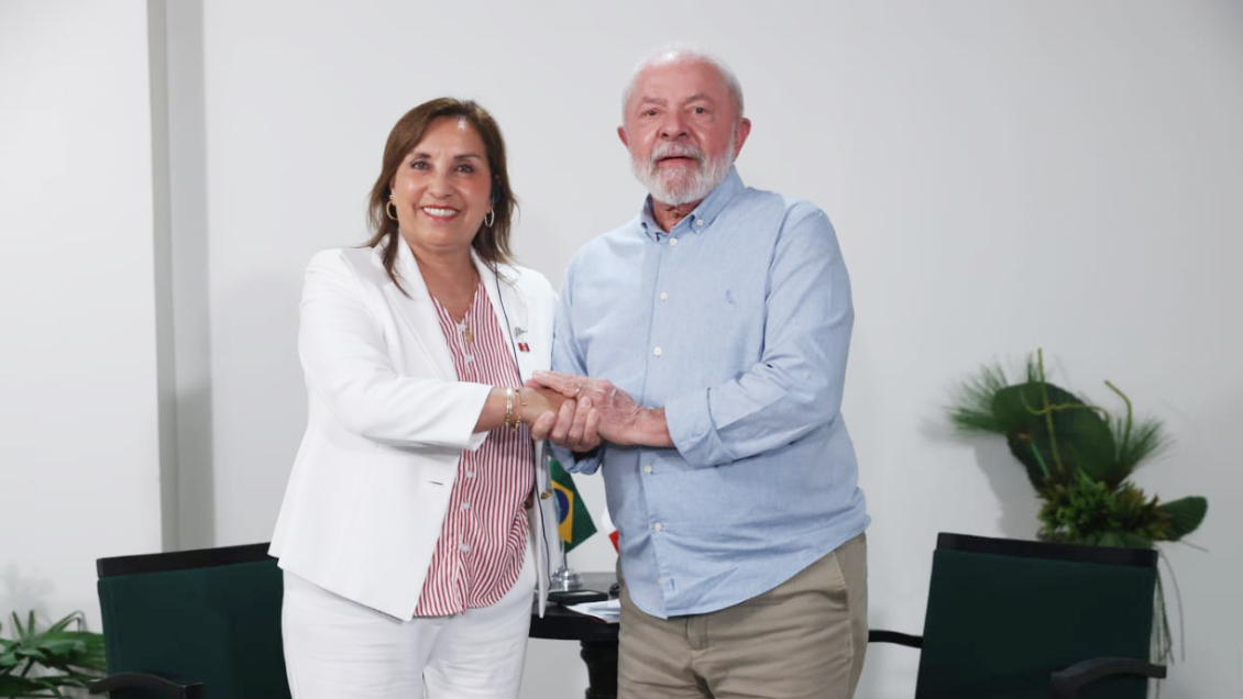 Boluarte realizó su primer viaje al exterior como presidenta de Perú y se reunió con Lula