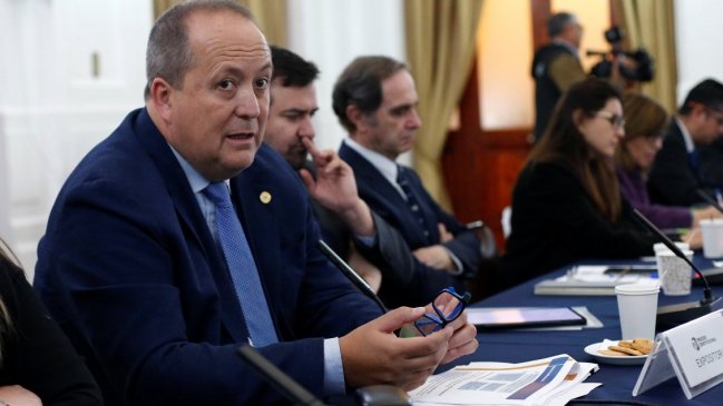 Valencia y citación a ministros por caso Convenios: Todas las personas están obligadas a comparecer