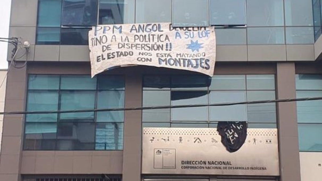 Grupo de estudiantes mapuche se tomó las oficinas de la Conadi en Temuco