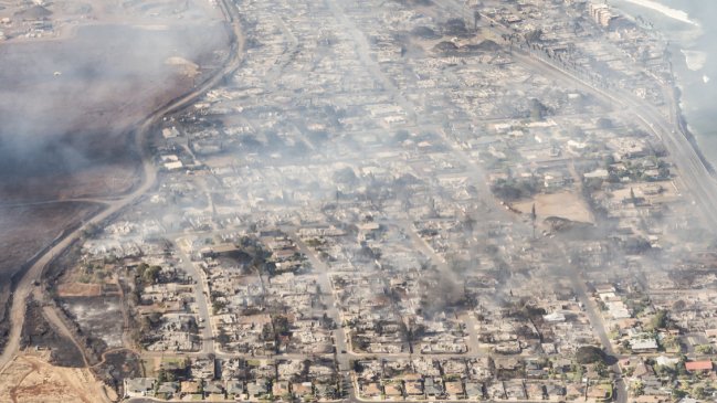 Incendios forestales sin precedentes en Hawái dejan al menos 36 muertos