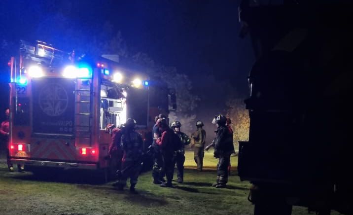 Valparaíso: Jóvenes extraviados en el sector de Placilla tuvieron que ser rescatados por Bomberos