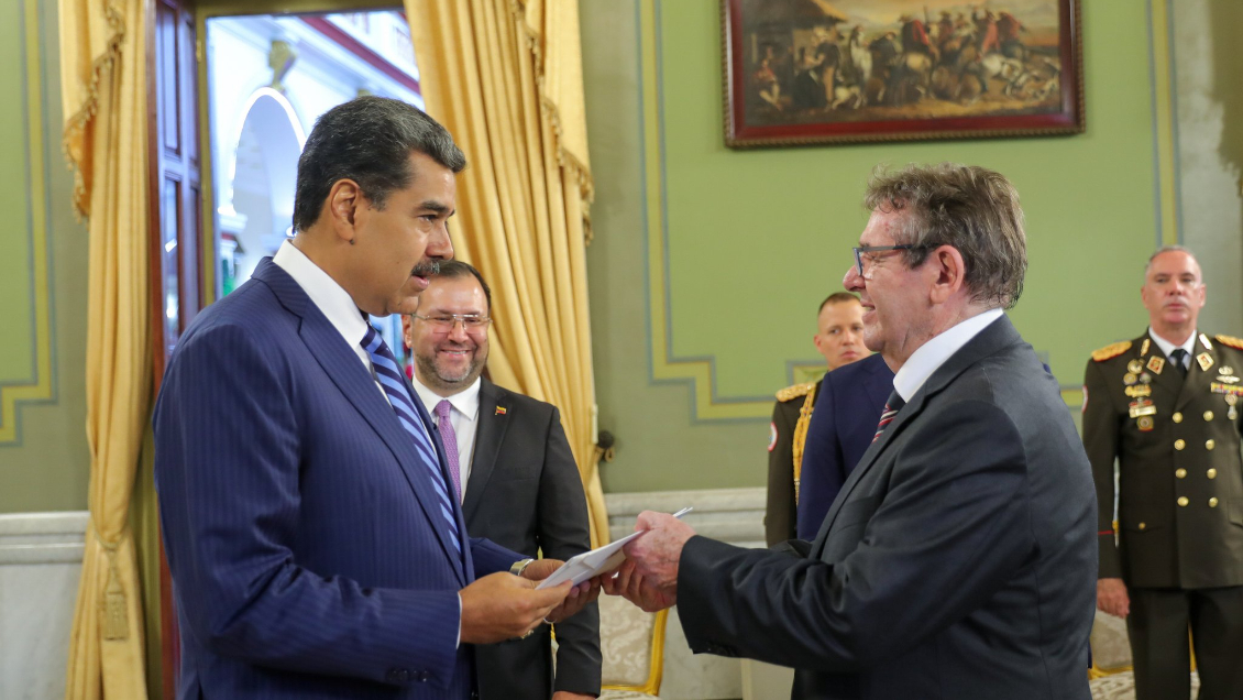 Maduro recibió las cartas credenciales del nuevo embajador de Chile en Venezuela