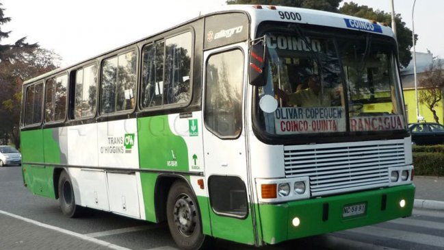 Novedades en el transporte santiaguino causan molestia en comunas rurales