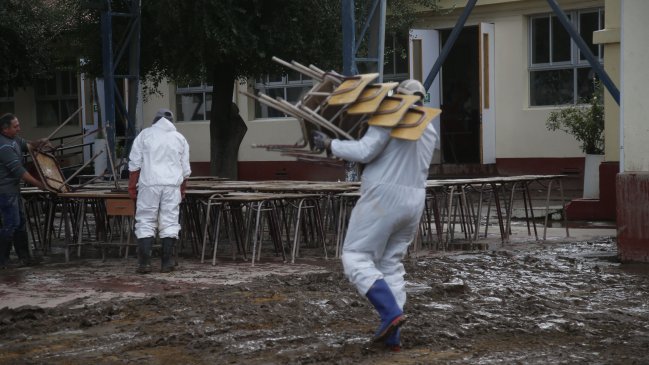 Lluvias: Las comunas que tendrán clases suspendidas este lunes