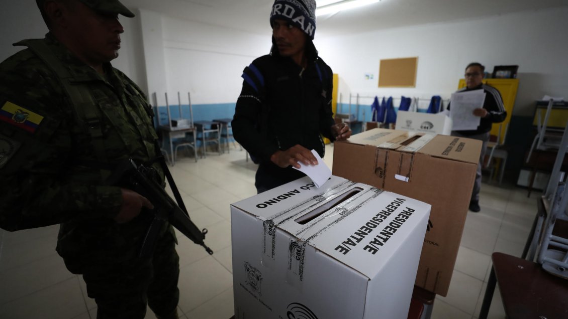 Bajo su peor crisis de seguridad, Ecuador elige presidente: Piden ir a votar para 