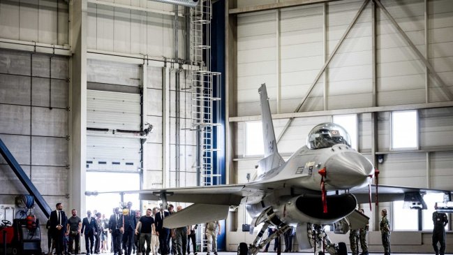  Ucrania recibirá cazas F-16 de Países Bajos y Dinamarca  