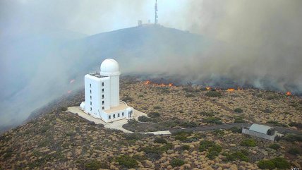   Observatorio astronómico en Islas Canarias se salvó de ser destruido por incendio forestal 