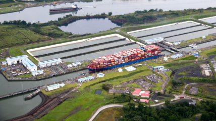   Sequía en el Canal de Panamá atasca a buques a la espera del cruce 