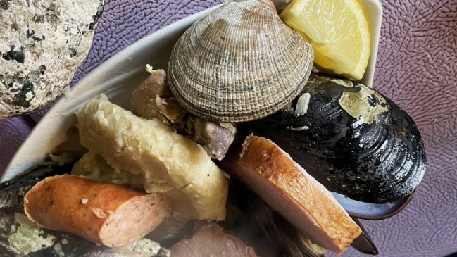 Día del Curanto: Celebración sale de Puerto Montt a todo el país