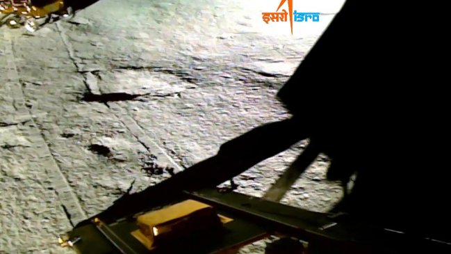   La misión espacial de la India detecta presencia de azufre en el polo sur de la Luna 