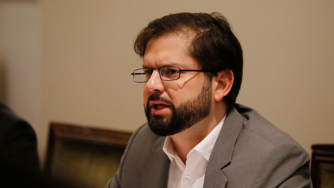 Oposición criticó declaración del Presidente por suicidio de exmilitar