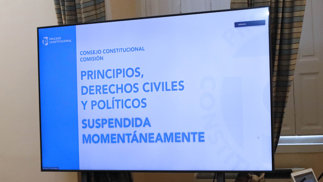 Consejo Constitucional retomó votaciones a paso cansino