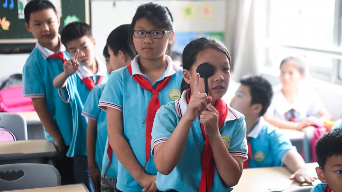 Escuelas chinas deben garantizar dos horas de ejercicio físico de alumnos
