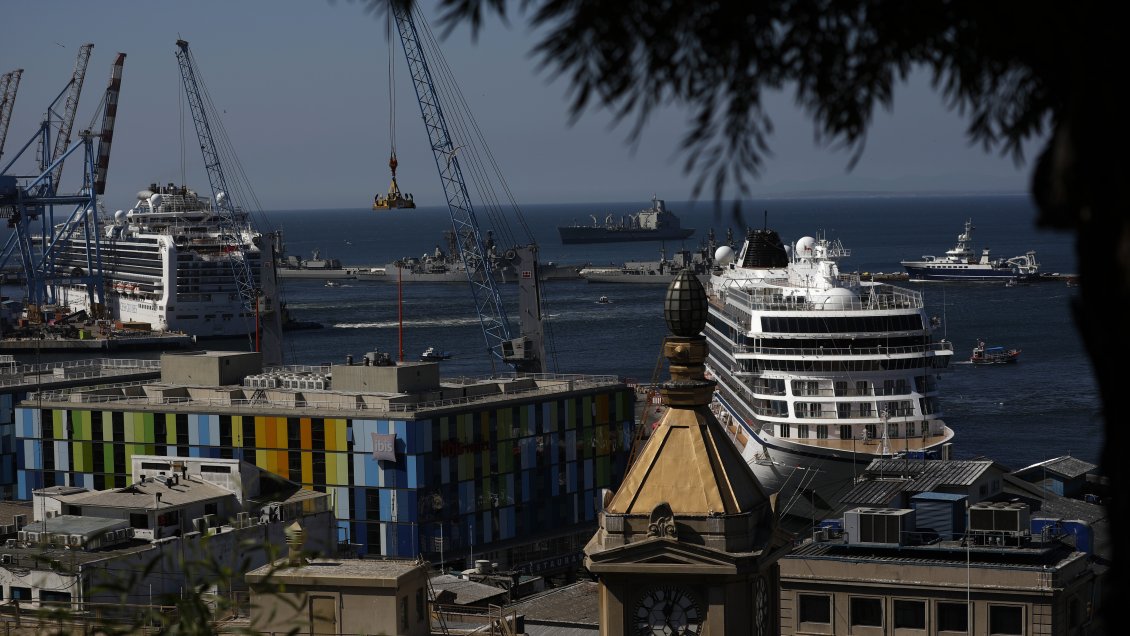 Puerto de Valparaíso recibirá más de 30 cruceros la próxima temporada