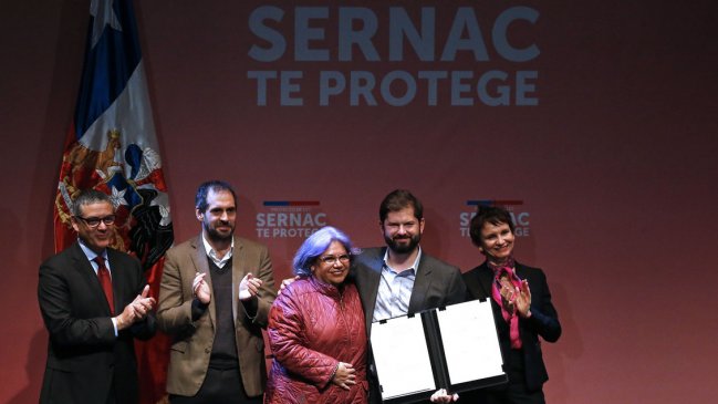  Gobierno presenta proyecto que da poder sancionatorio al Sernac  