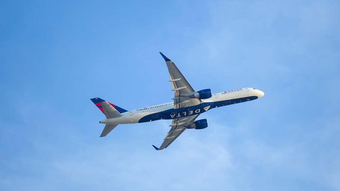 Avión de pasajeros se devolvió en mitad del vuelo por incidente de diarrea