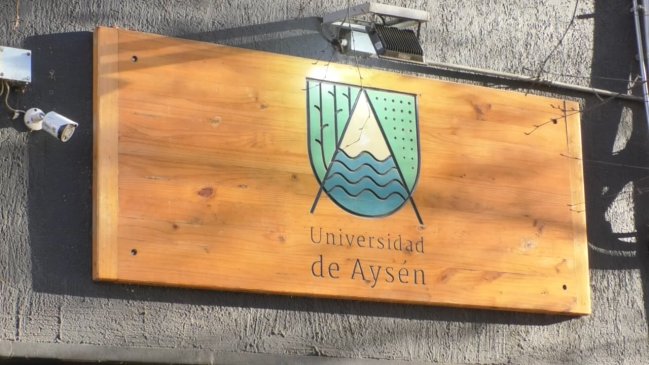  Universidad de Aysén: 140 funcionarios y académicos en paro  