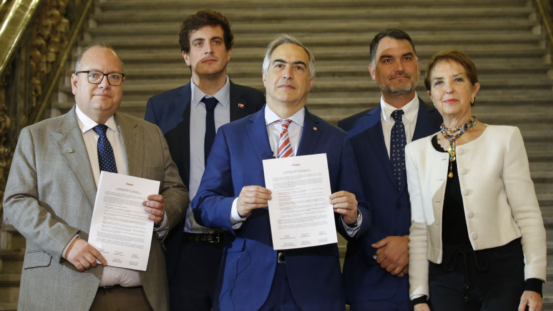 50 años: Chile Vamos firmó declaración propia y se bajó de acto en La Moneda