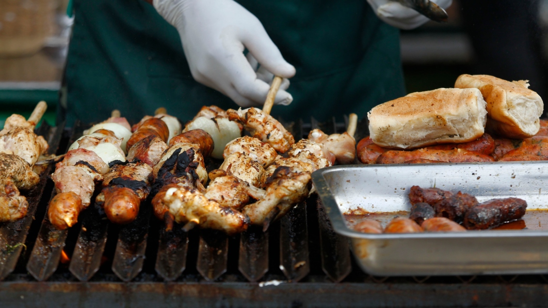 Notorias diferencia en valor de canasta de Fiestas Patrias en supermercados
