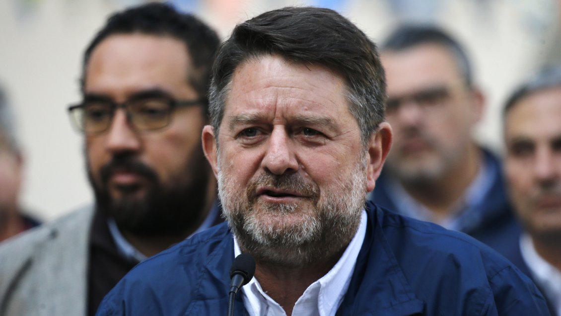 Orrego indignado por nueva quema de micros: 