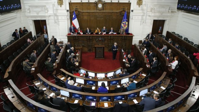 Previo a votar en el pleno, izquierda ve al Consejo 