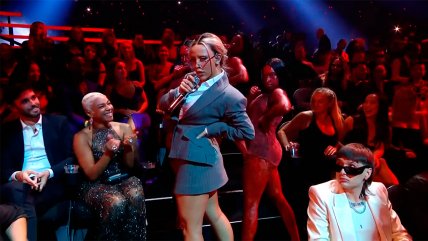   La viral reacción de Peso Pluma en show de Doja Cat en los MTV VMAs 2023 