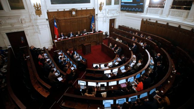   Consejo Constitucional: Elizalde espera que desmarque de Chile Vamos 