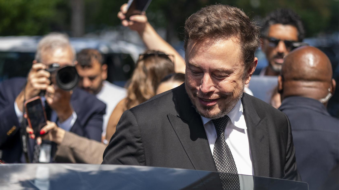 Elon Musk se mete en la campaña argentina y promociona la red social X
