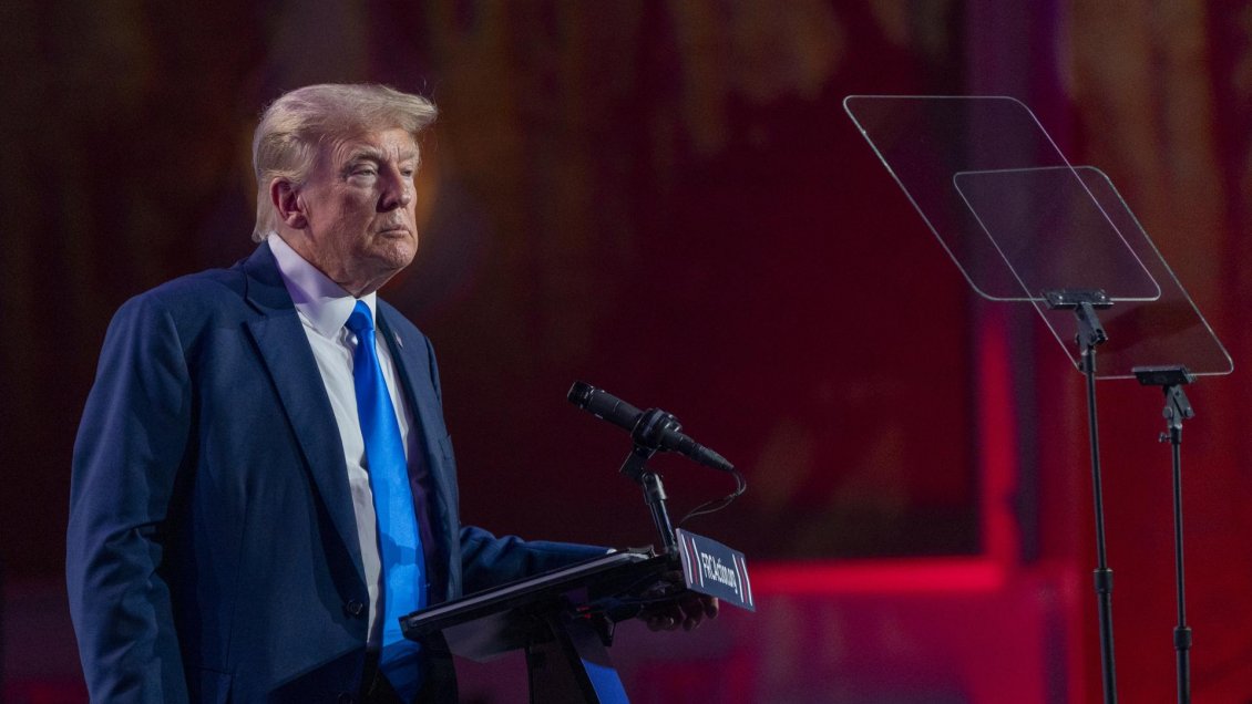 Juez declara a Trump responsable de fraudes financieros