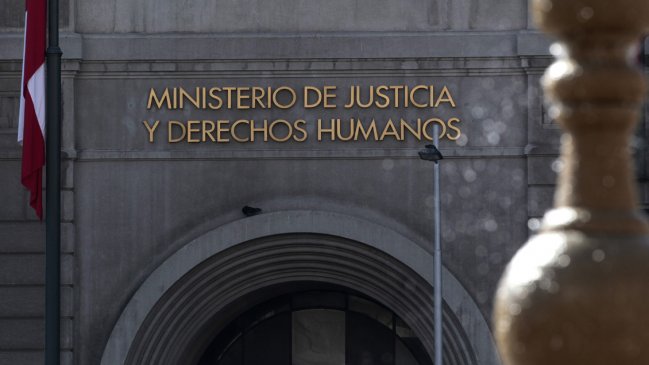 Hallan osamentas humanas en oficina del Ministerio de Justicia