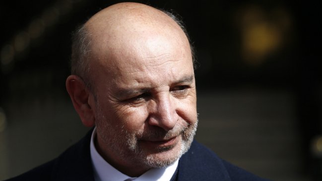 Senador Castro y despidos en salud: No es efectivo que no haya recursos