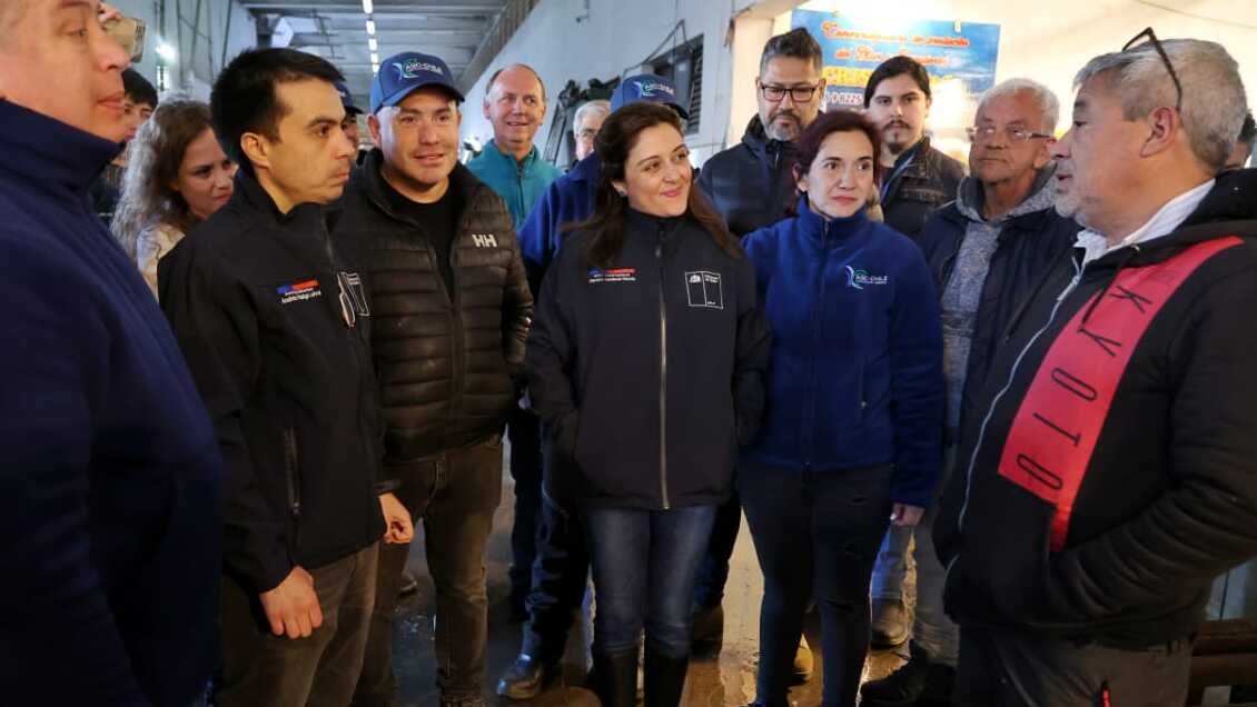 Gobierno entregó administración de Terminal Pesquero a histórica asociación gremial