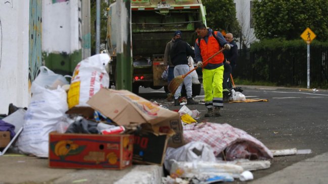 Crisis de la basura: Gobernador del Biobío pide al SEA ampliar relleno en Penco  