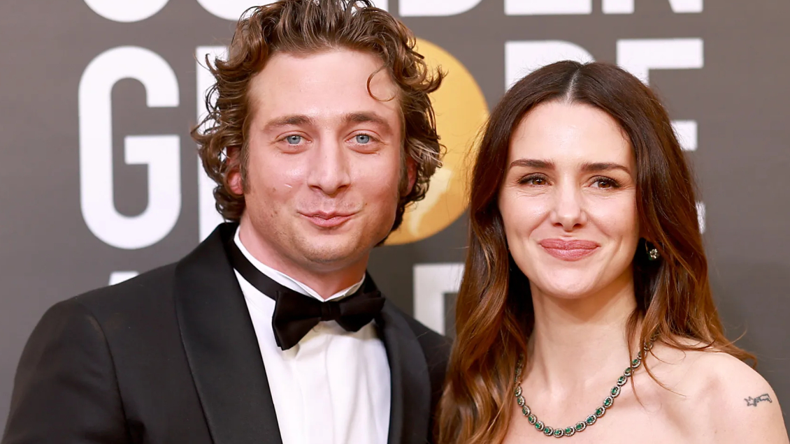 Jeremy Allen White y Addison Timlin